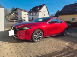 Rot Gebraucht 2022 Mazda 3 Selection Limousine | 22.900 € (Guter Preis)