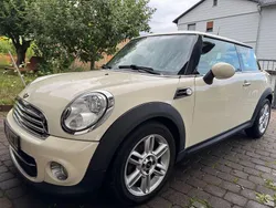 Weiß Gebraucht 2012 Mini Cooper D Kleinwagen | 5.800 € (Fairer Preis)