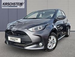 Grau Gebraucht 2022 Toyota Yaris Comfort Limousine | 15.990 € (Fairer Preis)