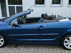 Blau Gebraucht 2009 Peugeot 207 CC Cabrio | 3.900 € (Fairer Preis)