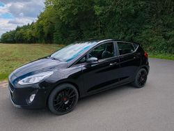 Schwarz Gebraucht 2018 Ford Fiesta Cool & Connect Kleinwagen | 8.500 € (Fairer Preis)
