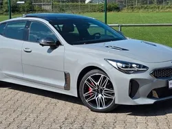 Grau Gebraucht 2021 Kia Stinger Limousine | 35.900 € (Guter Preis)