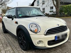 Weiß Gebraucht 2012 Mini ONE Kleinwagen | 8.300 €