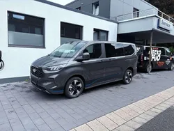 Magneticgrau (metallic) Neu 2025 Ford Tourneo Custom Titanium Van / Kleinbus | 59.990 € (Teuer)
