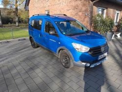 Blau Gebraucht 2015 Dacia Dokker Stepway Van / Kleinbus | 6.400 € (Fairer Preis)