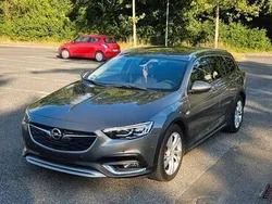 Grau Gebraucht 2018 Opel Insignia Country Tourer Kombi | 16.500 € (Teuer)