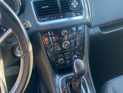 Braun Gebraucht 2012 Opel Meriva Van / Kleinbus | 4.000 € (Guter Preis)