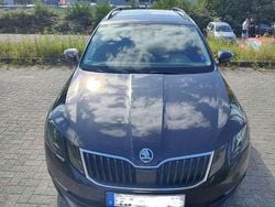 Schwarz Gebraucht 2019 Skoda Octavia Style Kombi | 9.900 € (Superpreis)