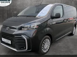 Grau Gebraucht 2024 Toyota Proace Verso Comfort Kombi | 35.990 € (Guter Preis)