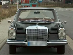 Schwarz Gebraucht 1966 Mercedes 250 Limousine | 20.500 €