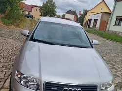 Silber Gebraucht 2003 Audi A4 Limousine | 2.000 € (Fairer Preis)