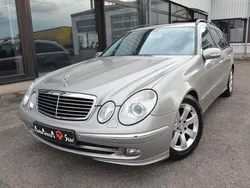 Silber Gebraucht 2005 Mercedes E280 Avantgarde Kombi | 6.290 €