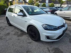 Weiß Gebraucht 2015 VW Golf VII GTE Limousine | 8.900 € (Superpreis)