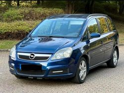 Blau Gebraucht 2008 Opel Zafira Van / Kleinbus | 2.400 € (Fairer Preis)
