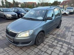 Grau Gebraucht 2011 Skoda Roomster Plus Edition Van / Kleinbus | 3.250 € (Guter Preis)