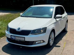 Weiß Gebraucht 2015 Skoda Fabia Style Limousine | 7.999 € (Fairer Preis)