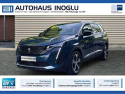 Lackierung blau celebes/metall Gebraucht 2023 Peugeot 5008 Van / Kleinbus | 25.980 € (Guter Preis)