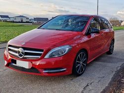 Rot Gebraucht 2013 Mercedes B180 Van / Kleinbus | 9.300 € (Fairer Preis)