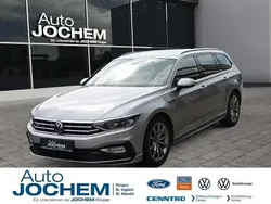 Silber Gebraucht 2023 VW Passat Elegance Kombi | 32.444 € (Fairer Preis)