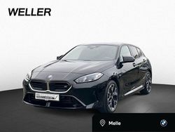 Black sapphire (schwarz) Gebraucht 2024 BMW M135 Comfort Edition Kleinwagen | 38.350 € (Fairer Preis)
