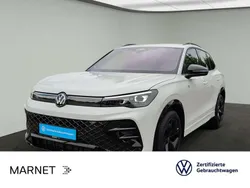 Oryxweiß perlmutteffekt Gebraucht 2024 VW Tiguan Style SUV | 47.990 €