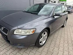 Titanium grey pearl / metallic Gebraucht 2009 Volvo V50 Momentum Kombi | 4.900 € (Etwas zu teuer)