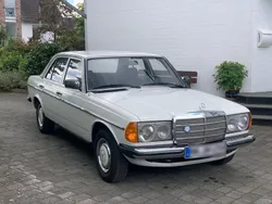 Mercedes 200