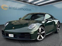 Grün Neu 2025 Porsche 911 Carrera 4S Coupé | 203.699 € (Teuer)