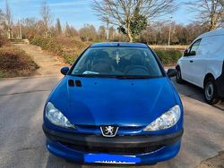 Blau Gebraucht 2006 Peugeot 206 Kleinwagen | 1.450 €