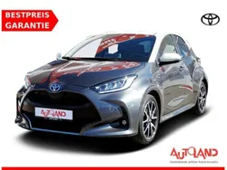Grey metallic/ white (metallic) Gebraucht 2021 Toyota Yaris Hybrid Style Kleinwagen | 20.950 € (Etwas zu teuer)