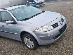 Grau Gebraucht 2004 Renault Mégane GrandTour Privilege Kombi | 599 € (Guter Preis)
