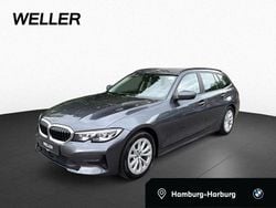 Grau Gebraucht 2021 BMW 320 Sport Line Kombi | 21.350 € (Guter Preis)