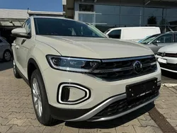 Deep black perleffekt Gebraucht 2024 VW T-Roc Style SUV | 32.850 € (Etwas zu teuer)