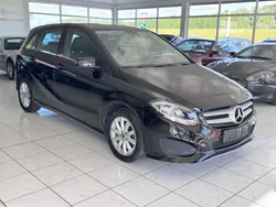 Schwarz Gebraucht 2017 Mercedes B200 Van / Kleinbus | 14.990 € (Fairer Preis)