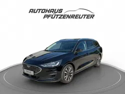 Obsidianschwarz metallic Gebraucht 2022 Ford Focus Titanium Kombi | 19.990 € (Fairer Preis)