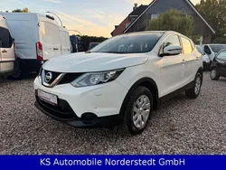 Weiß Gebraucht 2015 Nissan Qashqai Visia SUV | 10.900 € (Etwas zu teuer)