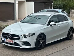 Weiß Gebraucht 2019 Mercedes A180 AMG line Limousine | 20.900 € (Etwas zu teuer)