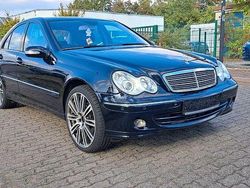 Schwarz Gebraucht 2005 Mercedes C230 Avantgarde Limousine | 4.200 € (Guter Preis)