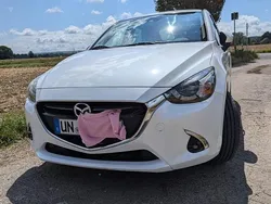 Weiß Gebraucht 2017 Mazda 2 Kizoku Kleinwagen | 11.500 € (Guter Preis)
