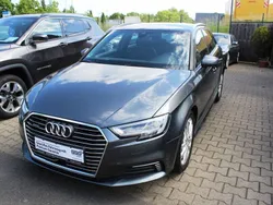 Grau Gebraucht 2018 Audi A3 Sportback e-tron S-Line Limousine | 21.950 € (Guter Preis)