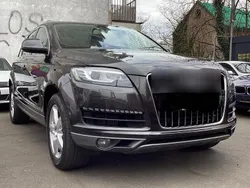 Grau Gebraucht 2015 Audi Q7 Business SUV | 25.490 € (Teuer)