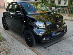 Schwarz Gebraucht 2015 Smart ForFour Kleinwagen | 7.200 € (Fairer Preis)