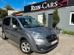 Grau Gebraucht 2017 Peugeot Partner Tepee Van / Kleinbus | 10.990 € (Fairer Preis)