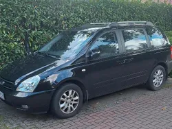 Schwarz Gebraucht 2009 Kia Carnival Van / Kleinbus | 2.990 € (Superpreis)