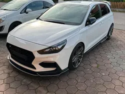 Weiß Gebraucht 2020 Hyundai i30 Limousine | 27.899 € (Etwas zu teuer)