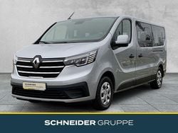 Highland grau Gebraucht 2023 Renault Trafic Life Van | 34.490 € (Guter Preis)