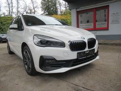 Weiß Gebraucht 2021 BMW 218 Gran Tourer Sport Line Van / Kleinbus | 14.800 € (Guter Preis)