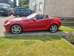 Rot Gebraucht 2006 Mercedes SLK350 Cabrio | 17.000 € (Teuer)