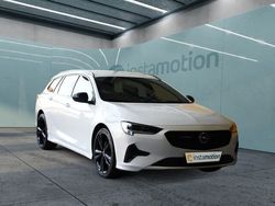 Weiß Gebraucht 2022 Opel Insignia Ultimate Kombi | 36.350 €