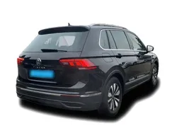 Schwarz Gebraucht 2024 VW Tiguan Move SUV | 37.049 € (Teuer)